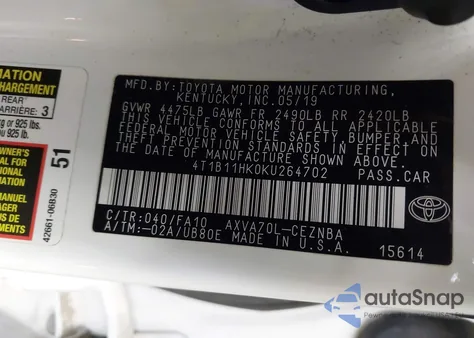 2019 Toyota Camry Le z USA, uszkodzony, nr VIN 4T1B11HK0KU264702